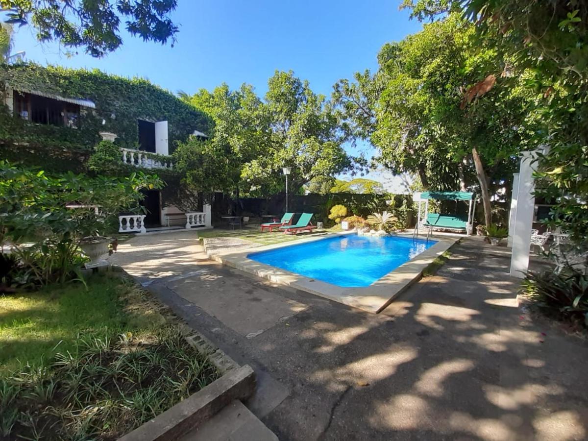بويرتو بلاتا Villa Carolina Bed And Breakfast المظهر الخارجي الصورة